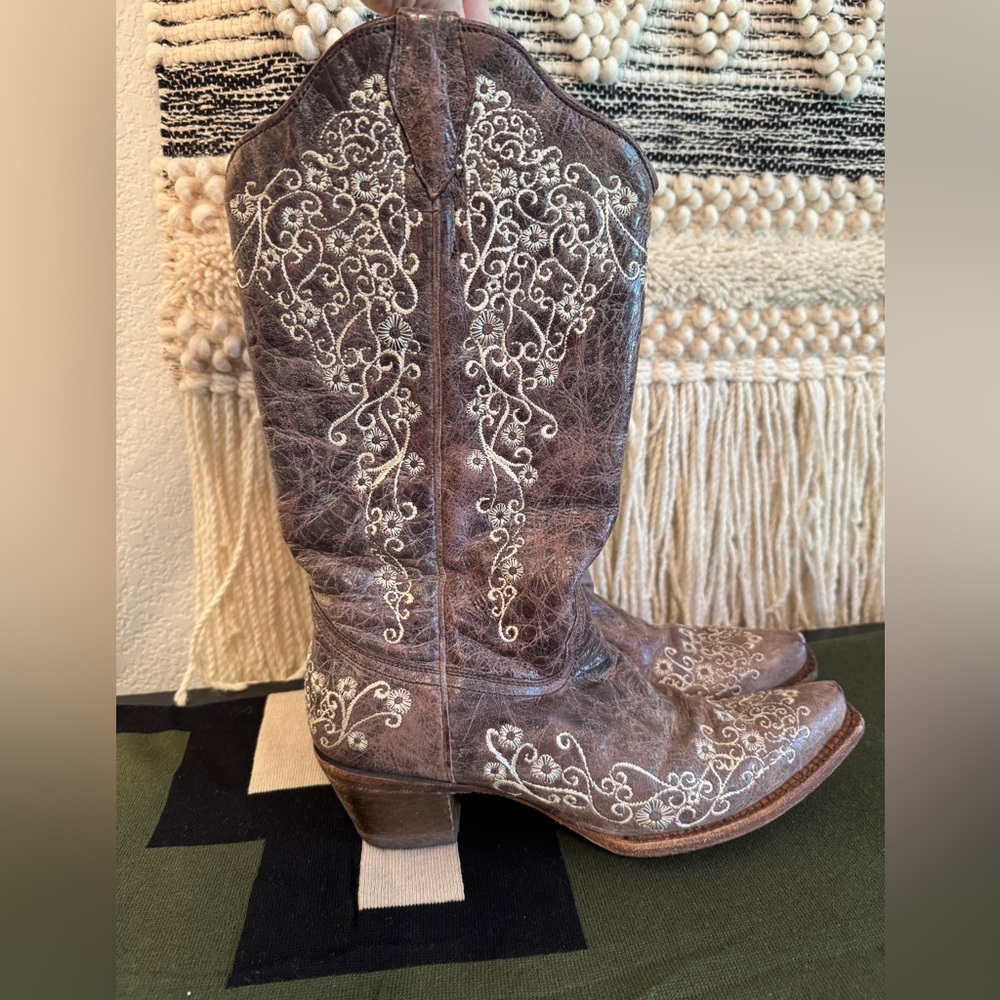 Corral Wedding Boots. Size 10. Used but clean and from smoke free home.